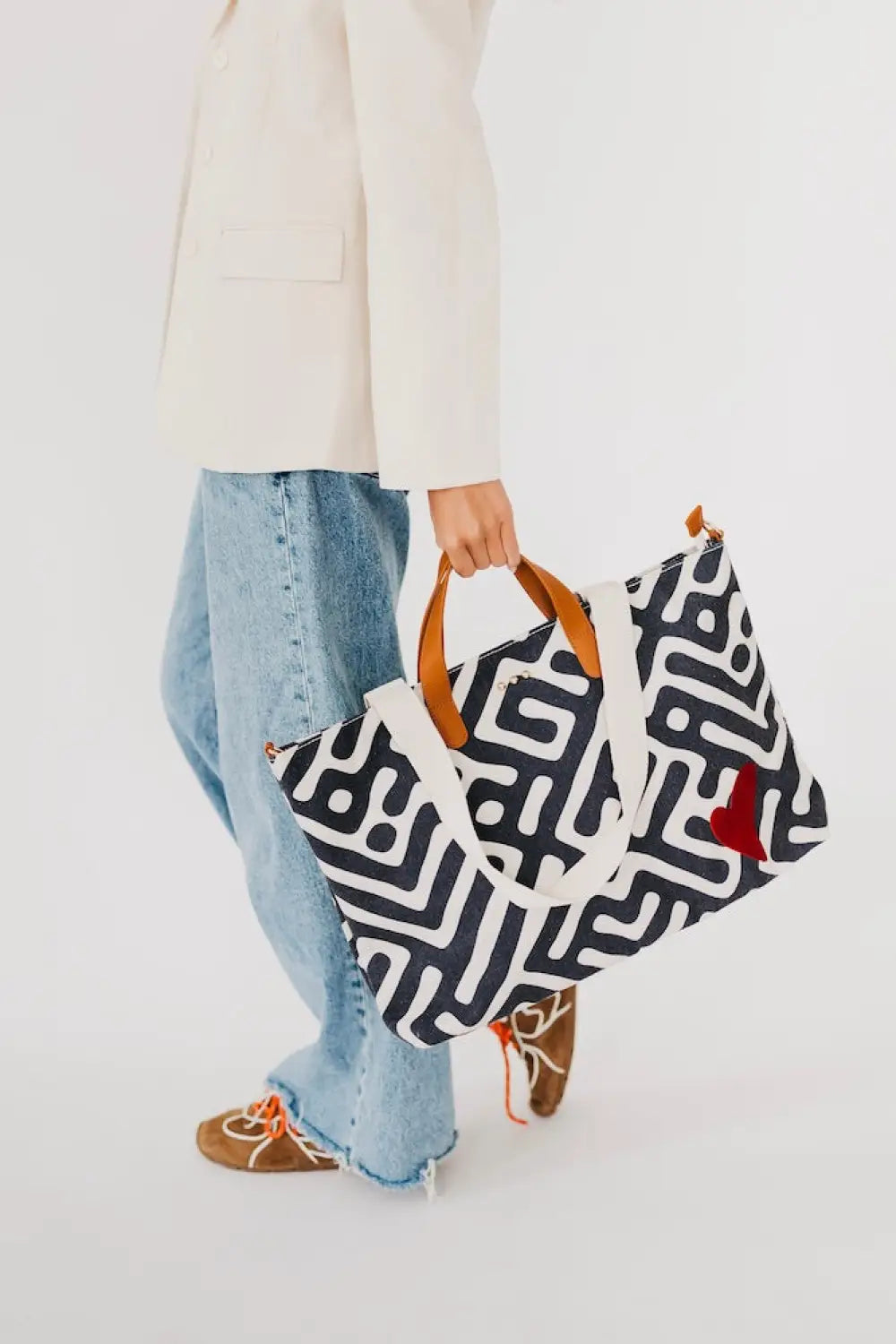 Chelsie Canvas Printed Tote