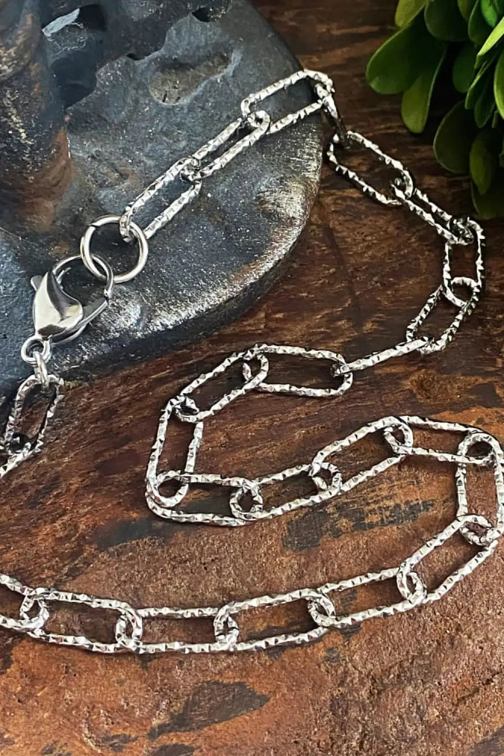 STATEMENT PAPERCLIP NECKLACE