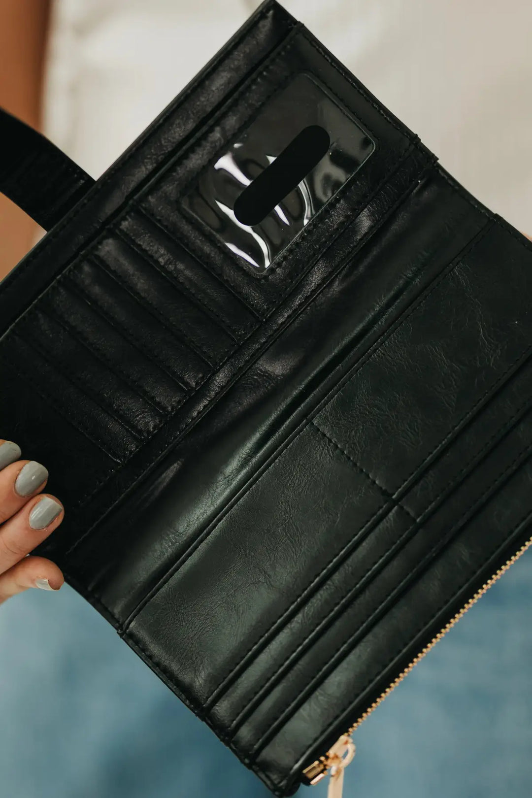 Essentials Carryall Wallet - Wallet