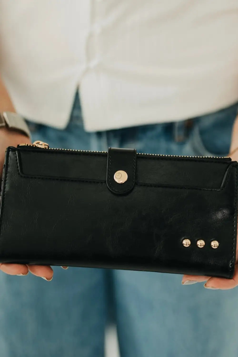 Essentials Carryall Wallet - Black - Wallet