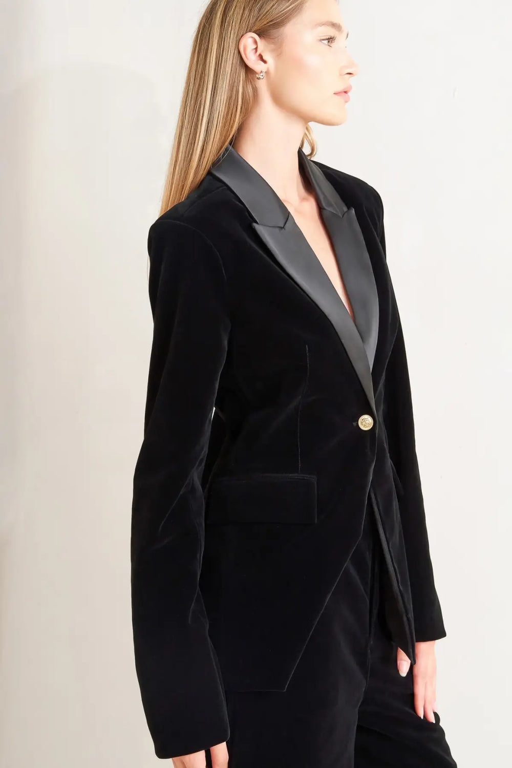 MIDNIGHT TUX WOVEN VELVET BLAZER - JACKETS