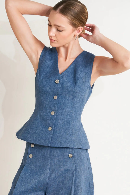 POWER MOVE WOVEN VEST - TOPS