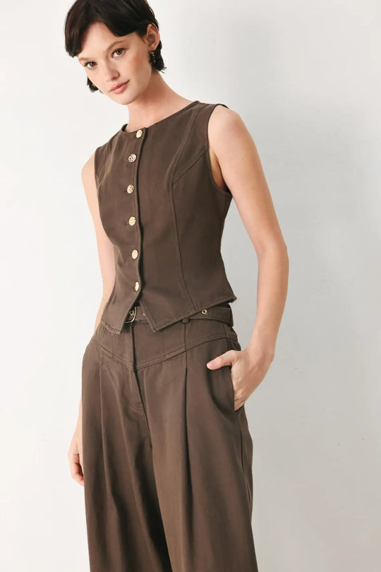 BROWN SUGAR STATEMENT WOVEN VEST - TOPS