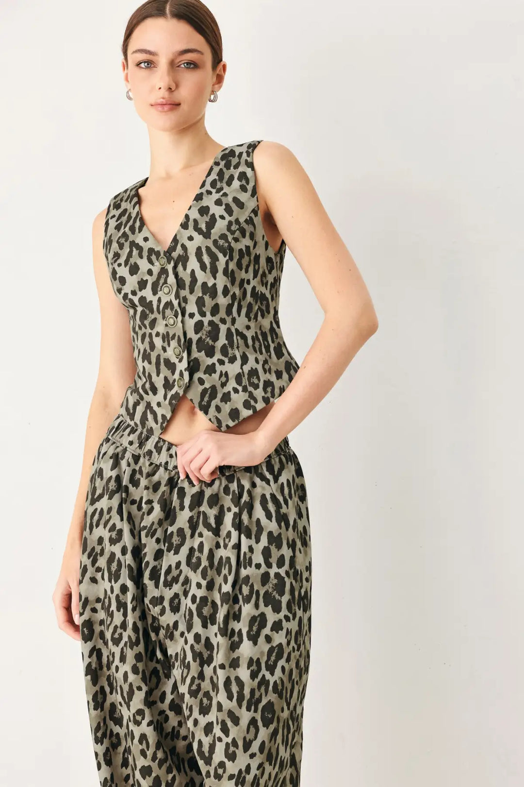 LEOPARD LUXE WOVEN VEST - TOPS
