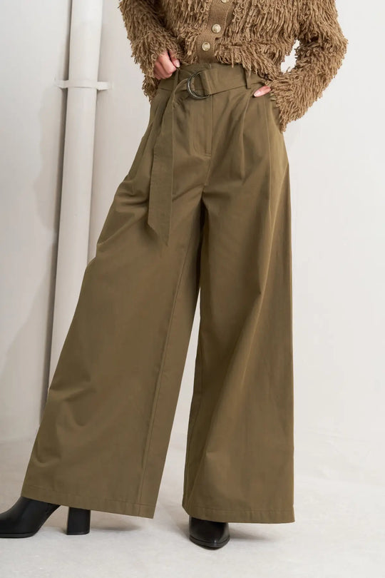 ELEGANCE UNVEILED WOVEN PANTS - PANTS