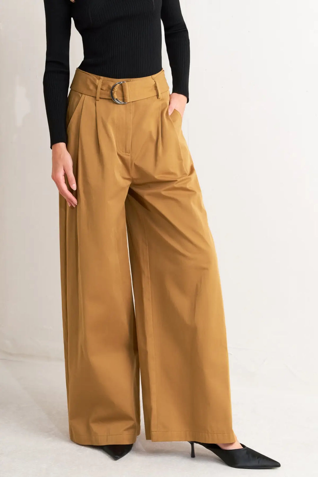 ELEGANCE UNVEILED WOVEN PANTS - PANTS
