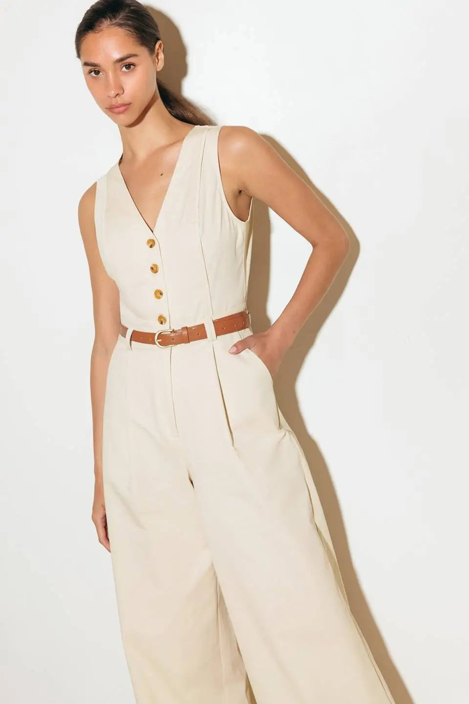 EVERYDAY ESSENTIAL WOVEN JUMPSUIT - JUMPSUIT