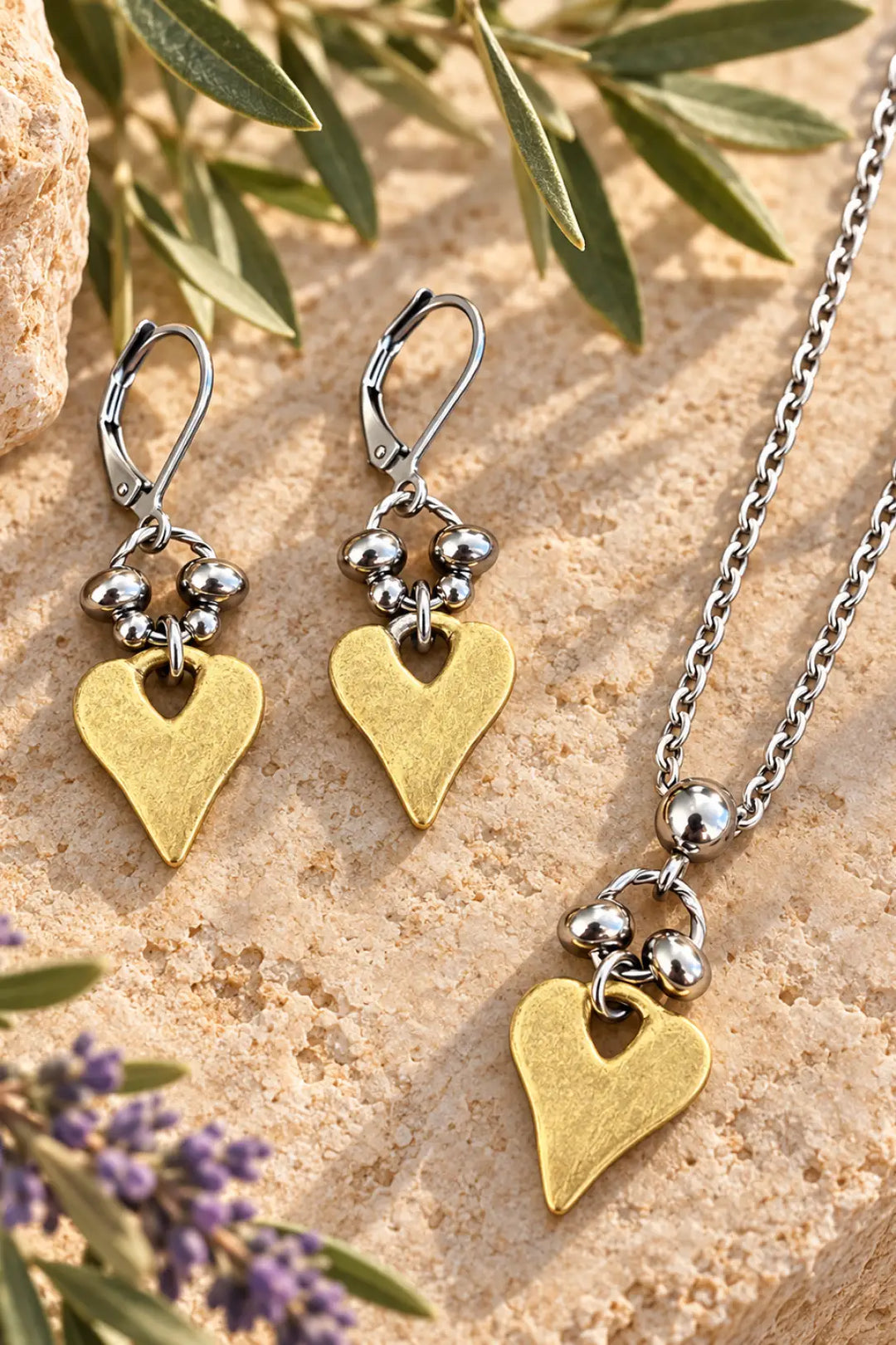 RUSTIC HEART NECKLACE