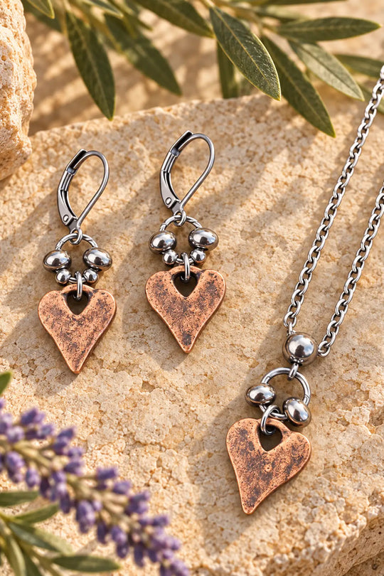 RUSTIC HEART NECKLACE