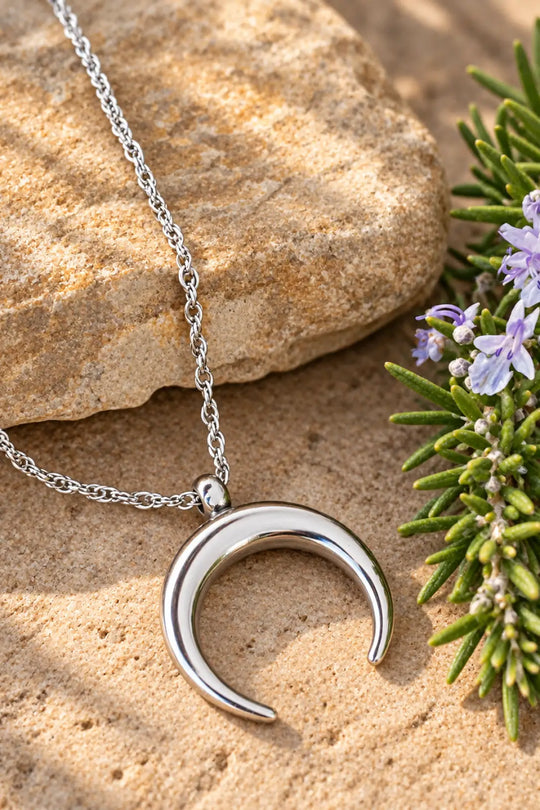 CRESCENT MOON NECKLACE