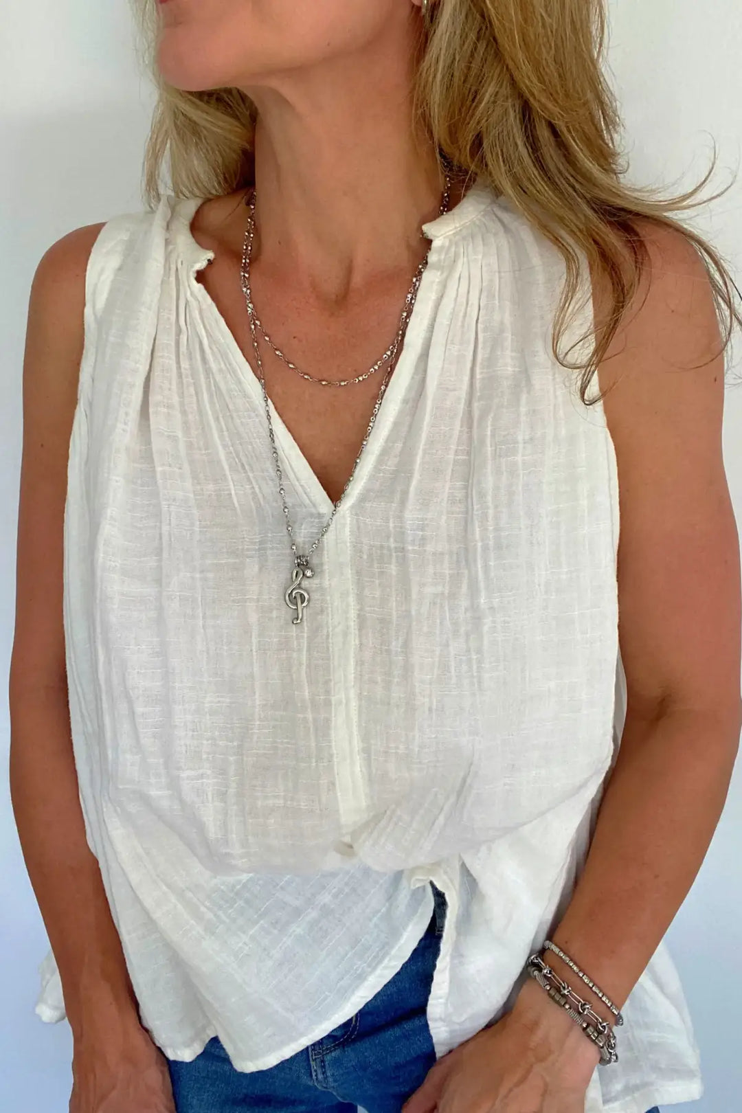 MUSICAL NOTE NECKLACE