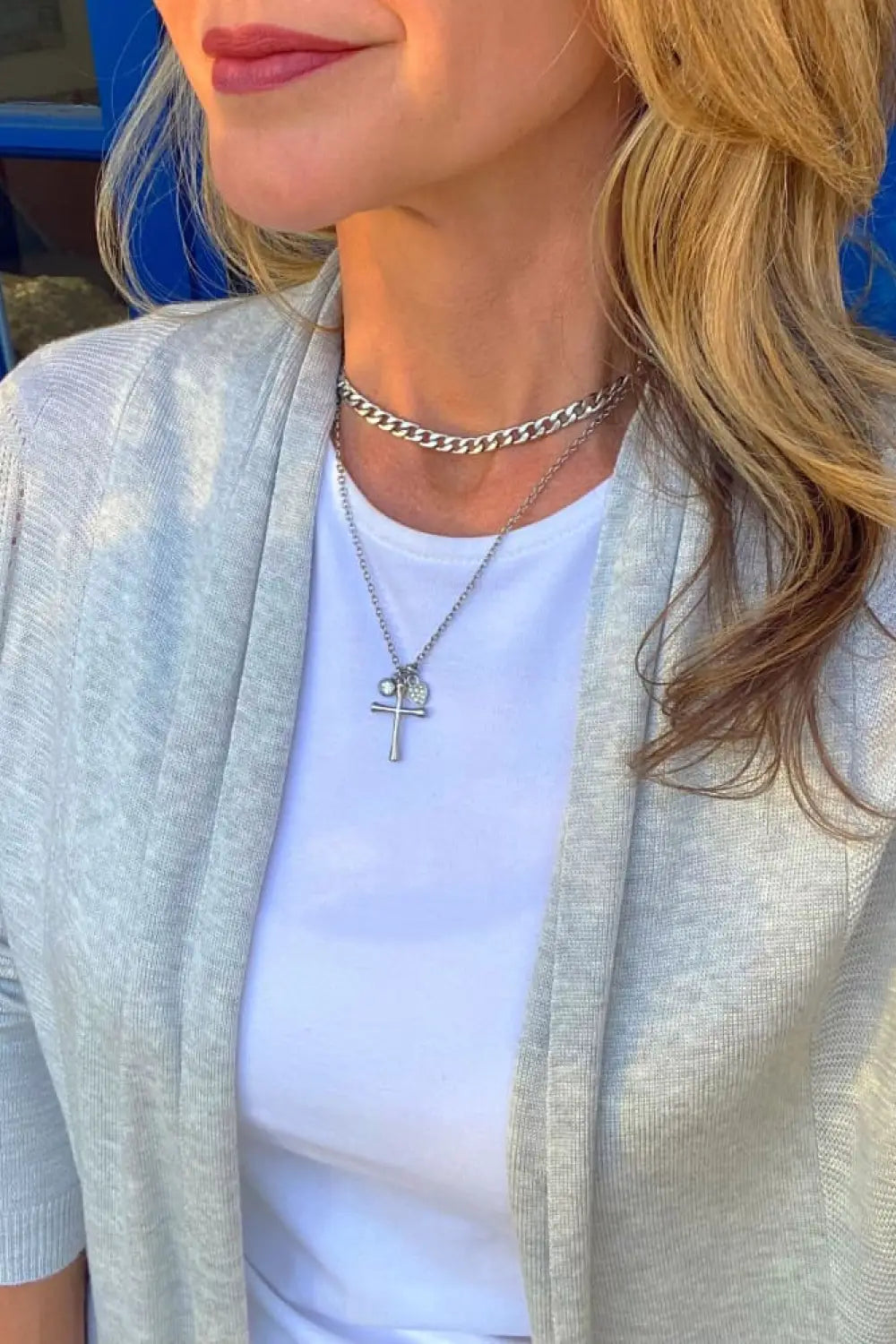 DAINTY CROSS NECKLACE