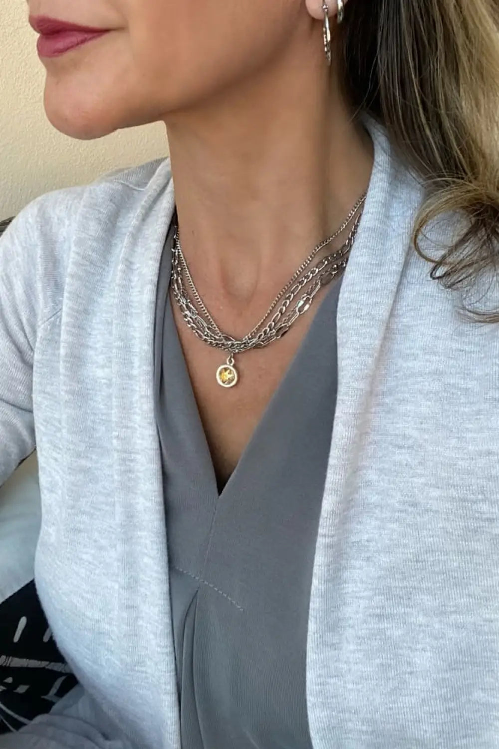 MULTI CHAIN NECKLACE