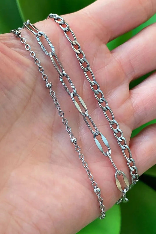 MULTI CHAIN NECKLACE