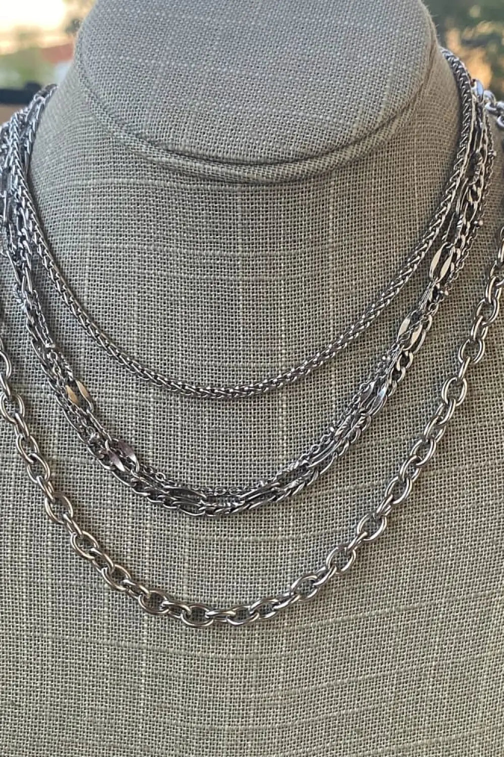 MULTI CHAIN NECKLACE