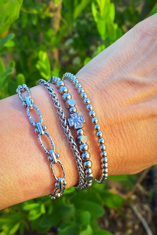 CLASSIC BEADED BRACELET