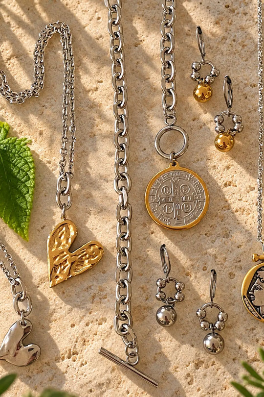 REBEL HEART NECKLACE