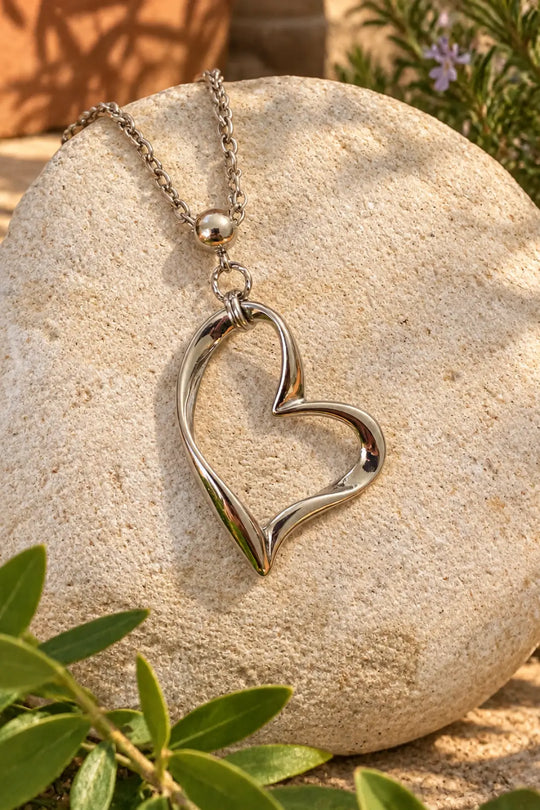 WHIMSICAL HEART NECKLACE