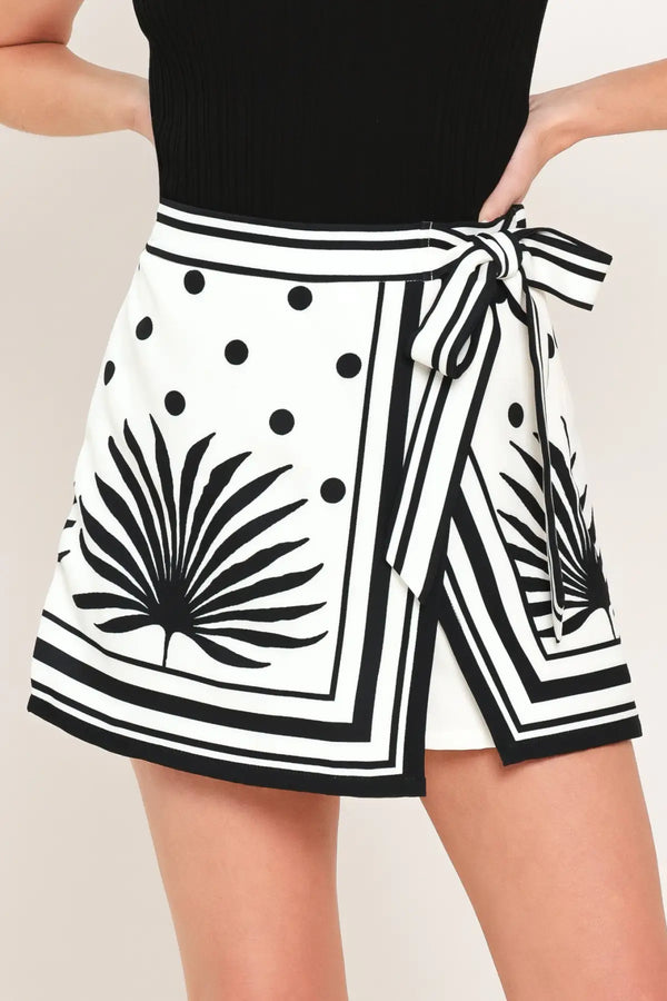 VINTAGE RESORT WOVEN SKORT - SHORTS