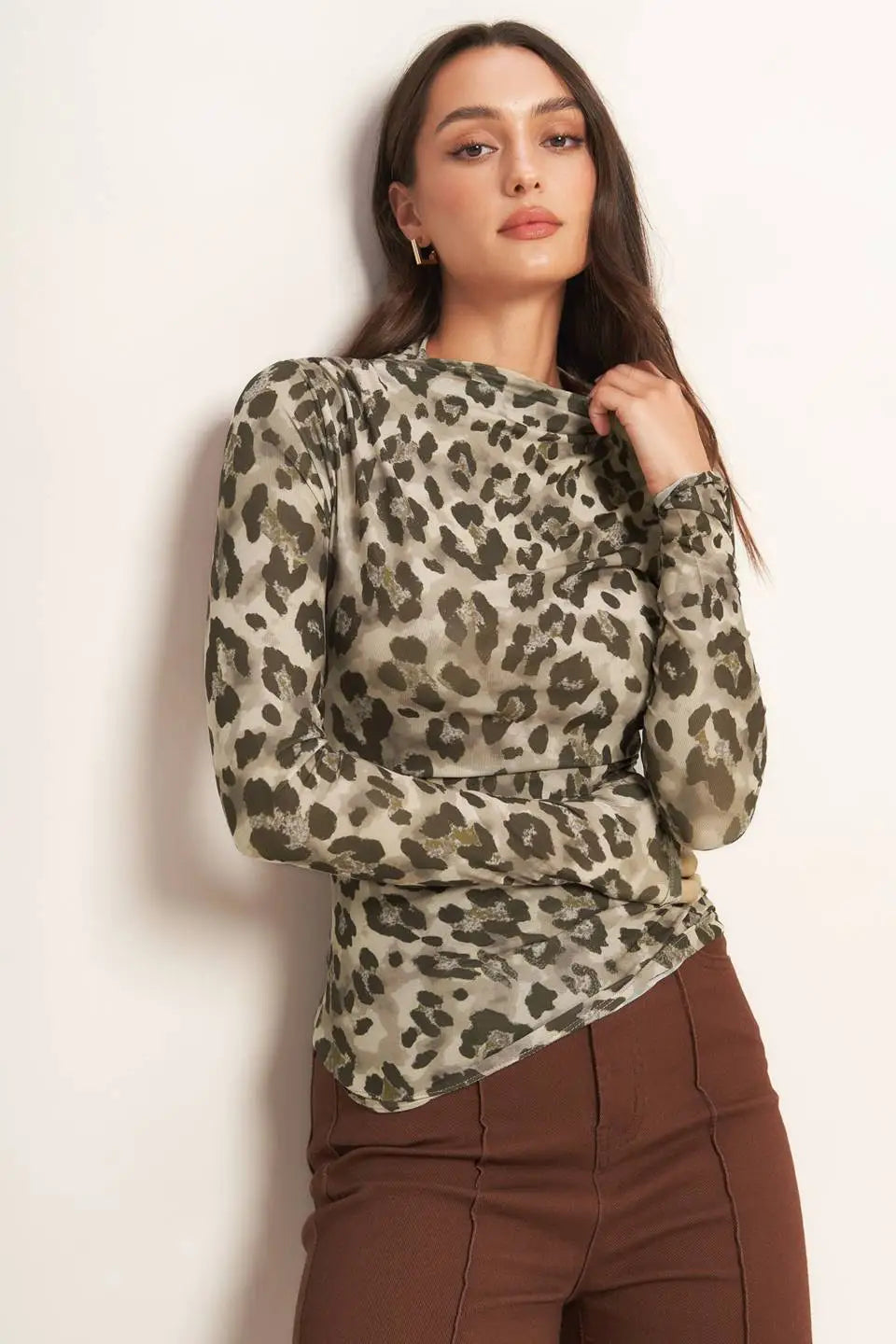 LUXE TRACE TAUPE BLACK WOVEN TOP - TOPS