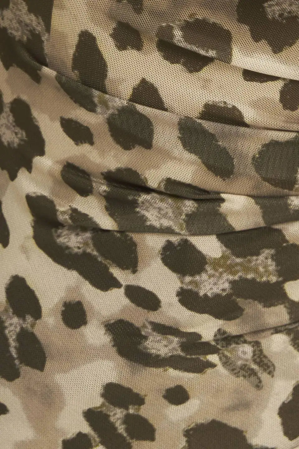 LUXE TRACE TAUPE BLACK WOVEN TOP - TOPS