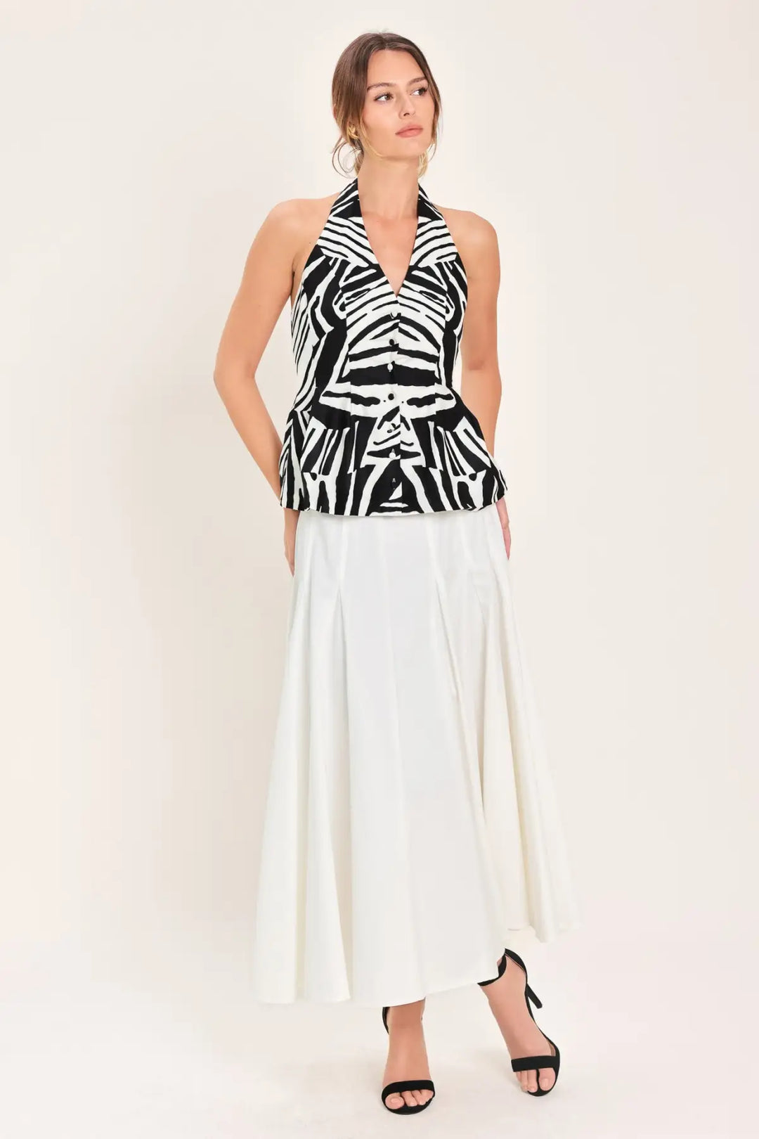 MINIMAL ELEGANCE WOVEN HALTER TOP - TOPS