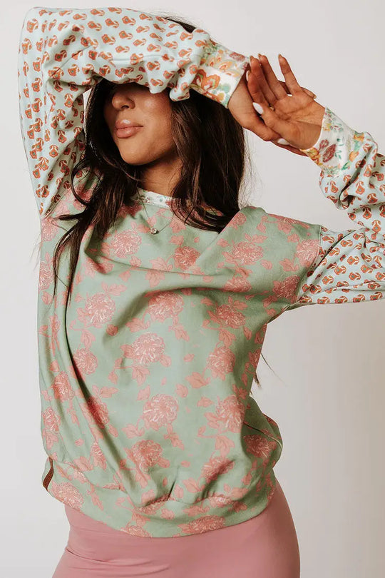 University Pullover - Mixed Feelings - Tops