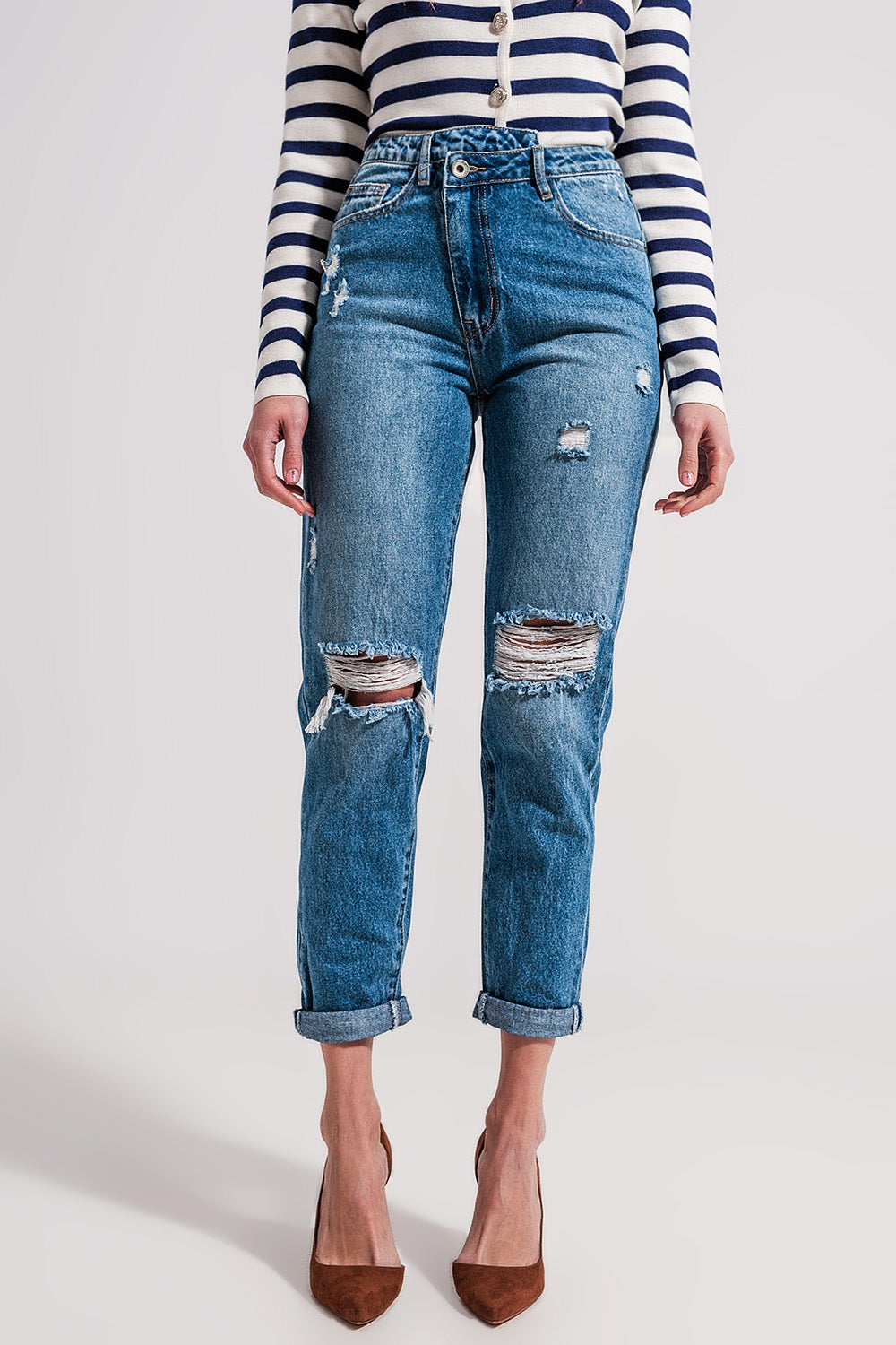 Q2 Asymmetric button detail jeans in mid blue