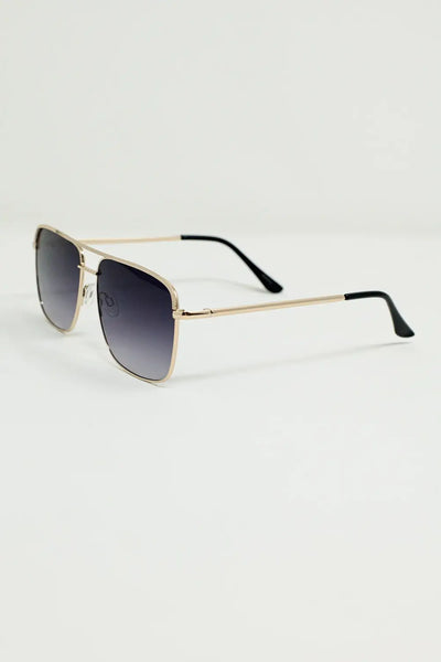 Aviator Vintage Sunglasses With Golden Rim - One Size / Black