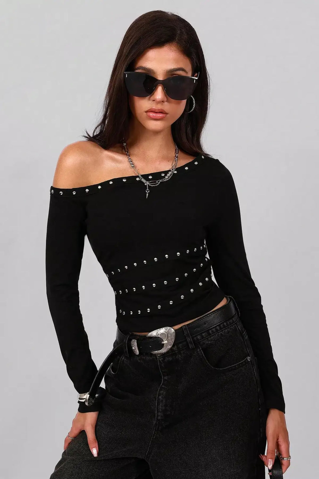 Studded One Shoulder Long Sleeve T-Shirt – MELISSA JEAN Studded One Shoulder Long Sleeve T-Shirt – MELISSA JEAN