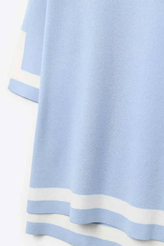 baby blue Fine Knit sweater with Contrast Stripe in white Detail and 3/4 Sleeves - One Size / Blue