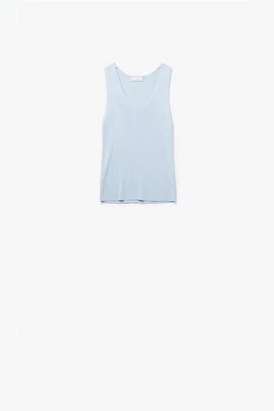 Q2 baby blue sleeveless fine knitted top With V-Neck