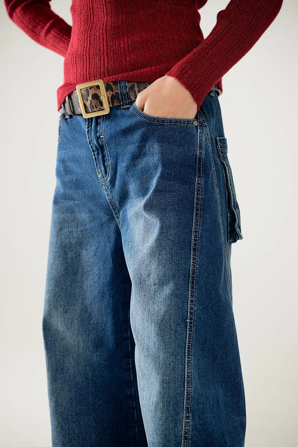 baggy balloon jeans in mid wash - Jeans