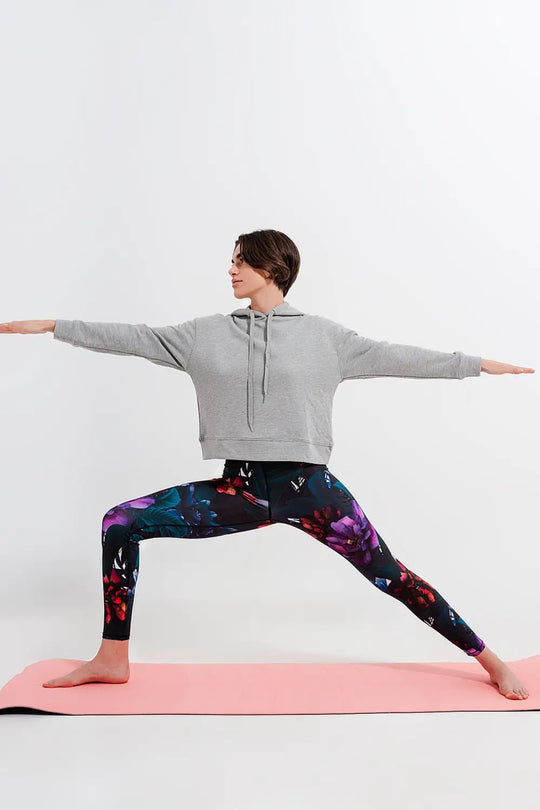 Basic hoodie in grey - Sweaters