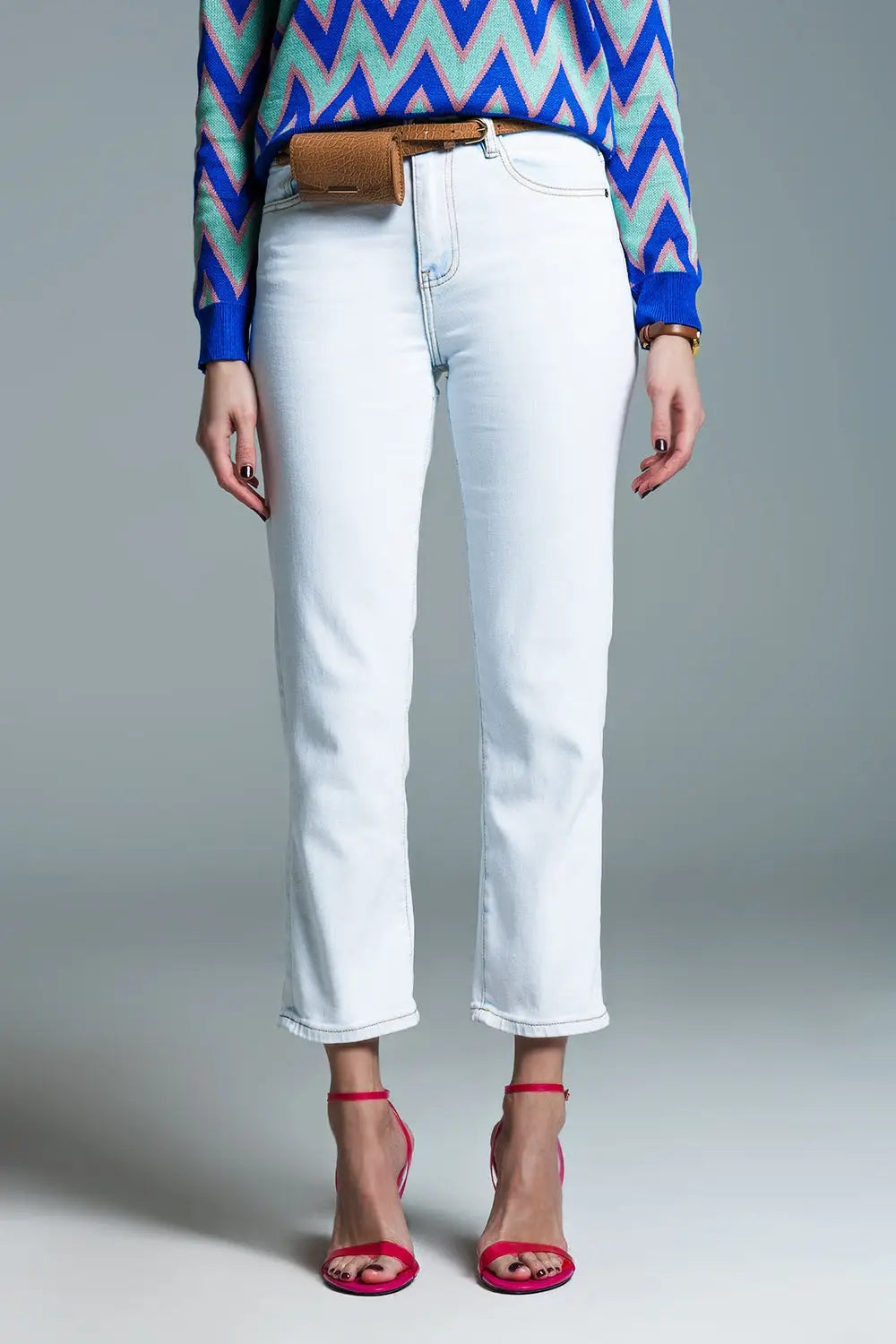 Q2 Basic Straight Leg Bleached Jeans