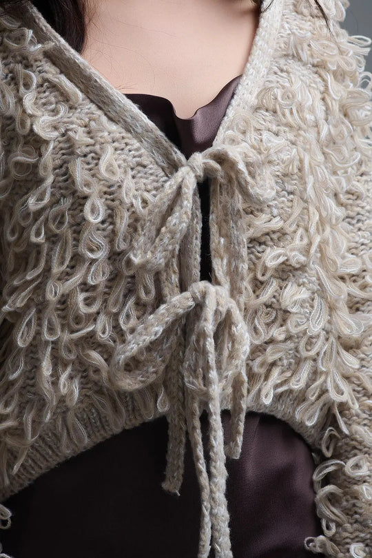 Beige Cropped chunky Knit cardigan with V-Neck and Front Tie closure - One Size / Beige - Coats and Jackets