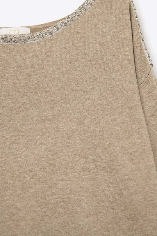 beige fine knit sweater with a boat neck and rhinestone detail - One Size / Beige