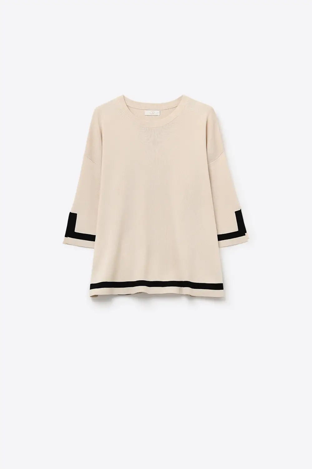 Q2 beige Fine Knit sweater with Contrast Stripe in black Detail and 3/4 Sleeves