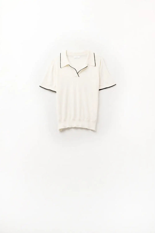 Q2 Beige knit polo shirt with contrasting detail
