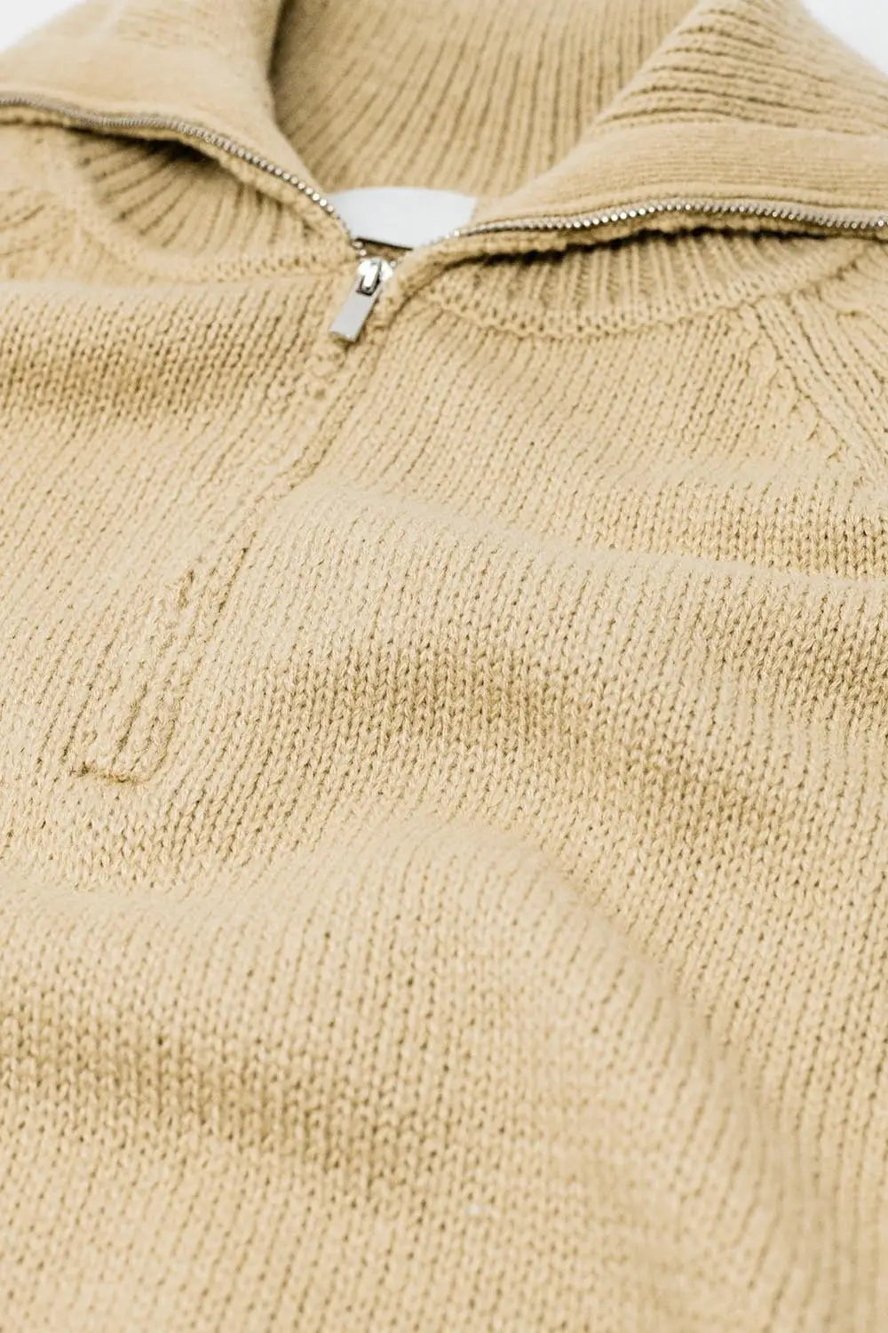 beige sweater with zipper closure - Sweaters