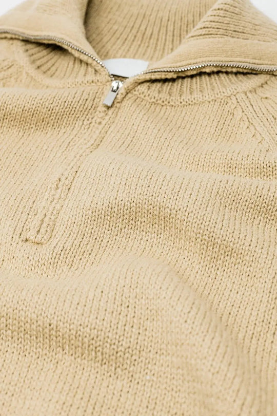 beige sweater with zipper closure - Sweaters