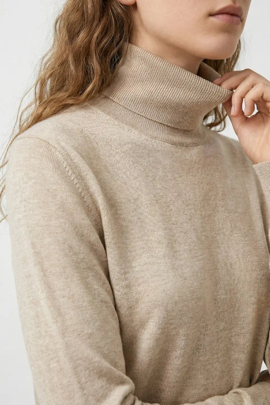 Beige turtleneck sweater in fine merino wool knit - One Size / Beige
