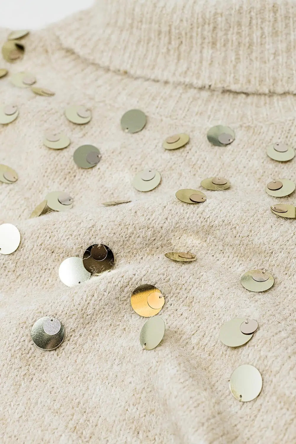 Beige turtleneck sweater with sequin details - One Size / Beige - Sweaters