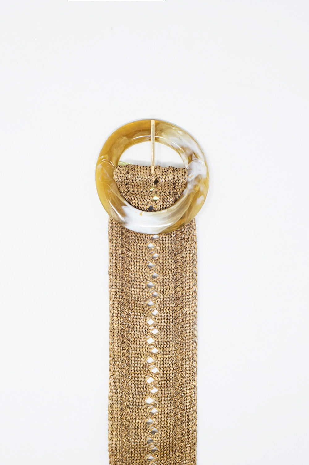 Beige woven belt with round buckle with marble effect