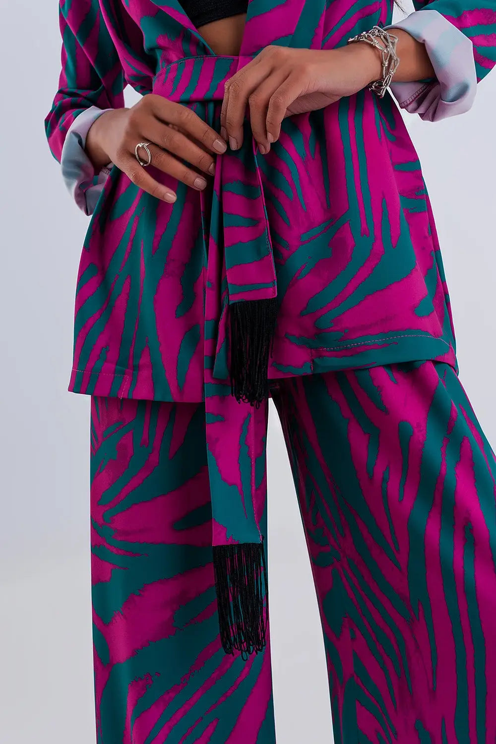 Belted blazer in green animal print - Coats and Jackets