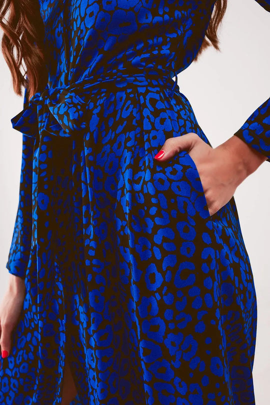 Belted maxi shirt dress in blue animal print - Dresses