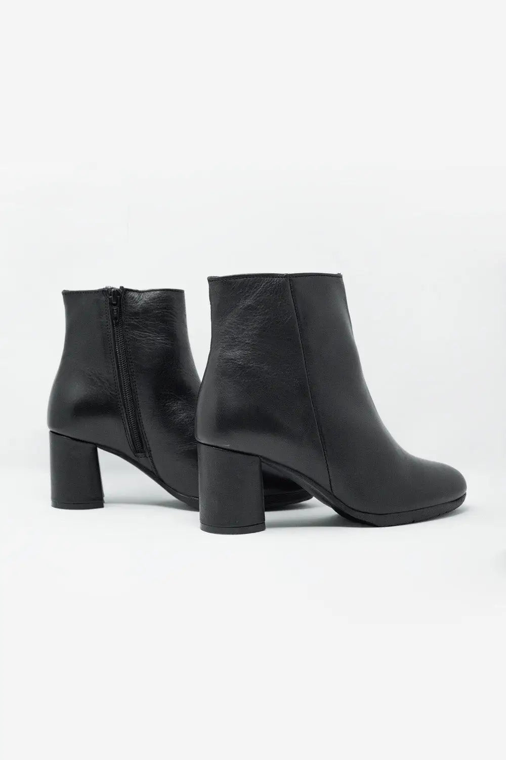 black blocked mid heeled ankle boots with round toe - Shoes