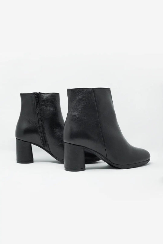 black blocked mid heeled ankle boots with round toe - Shoes