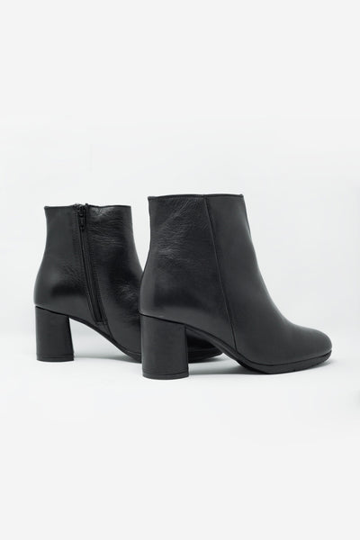 black blocked mid heeled ankle boots with round toe