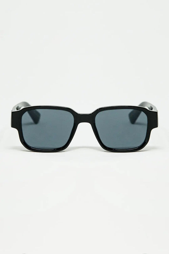 Q2 Black Chunky Square Sunglasses In Crystal Grey